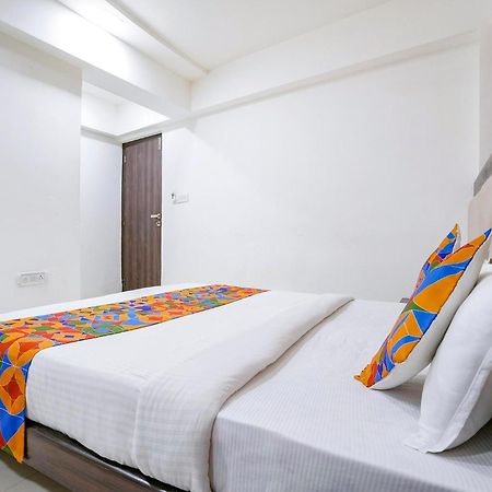 Fabhotel Kamran Residency Мумбаи Экстерьер фото