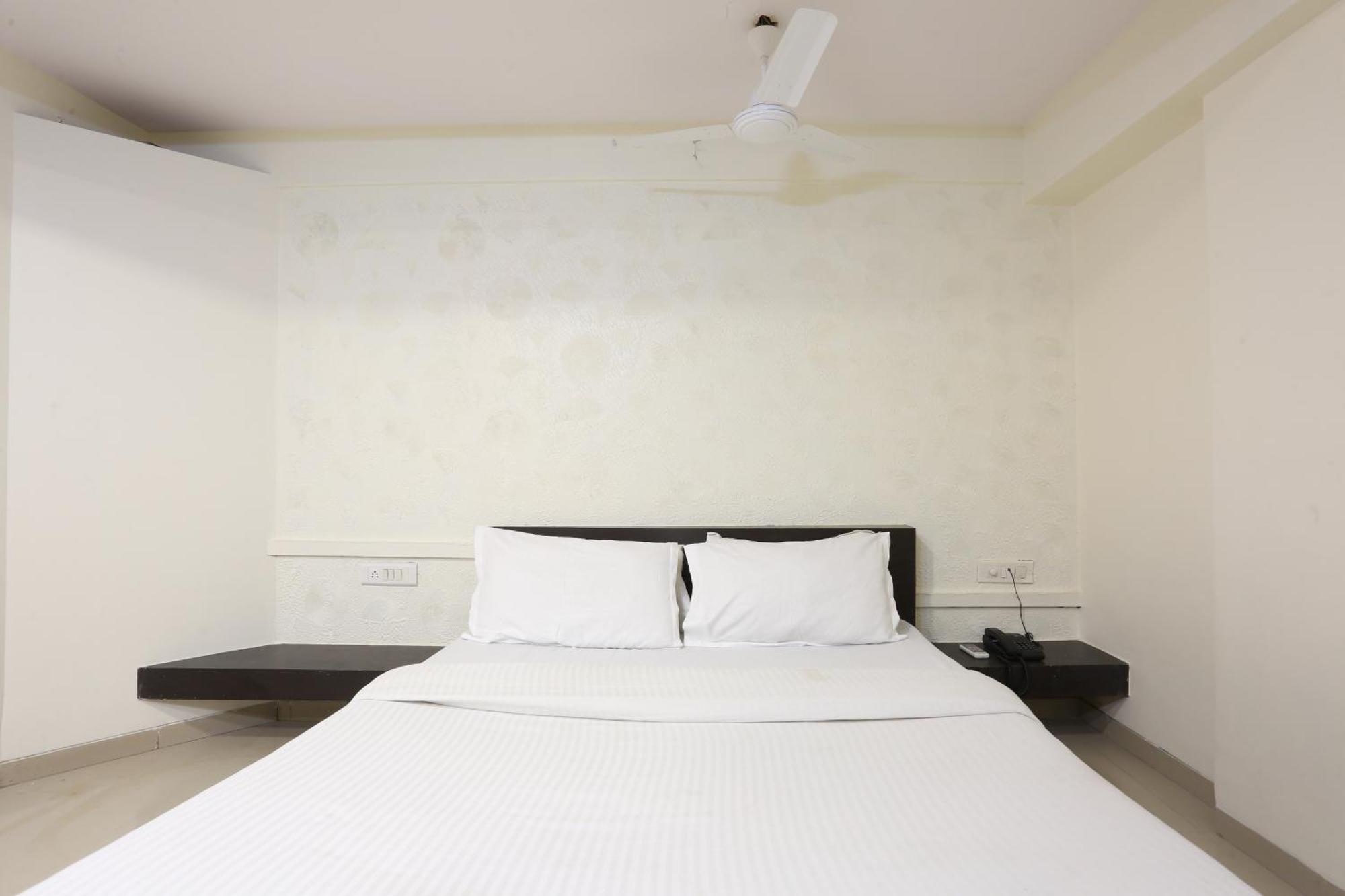 Fabhotel Kamran Residency Мумбаи Экстерьер фото