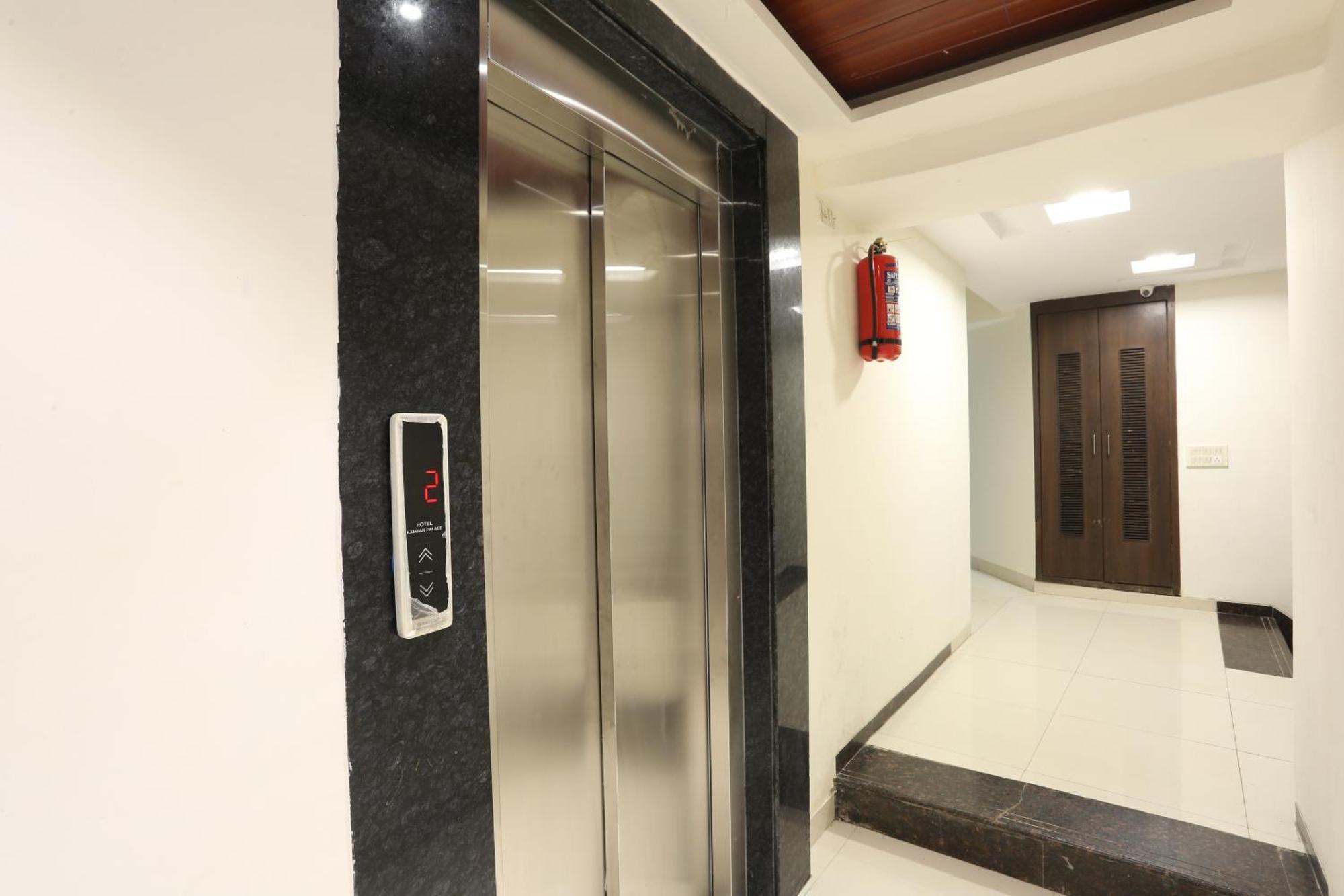 Fabhotel Kamran Residency Мумбаи Экстерьер фото