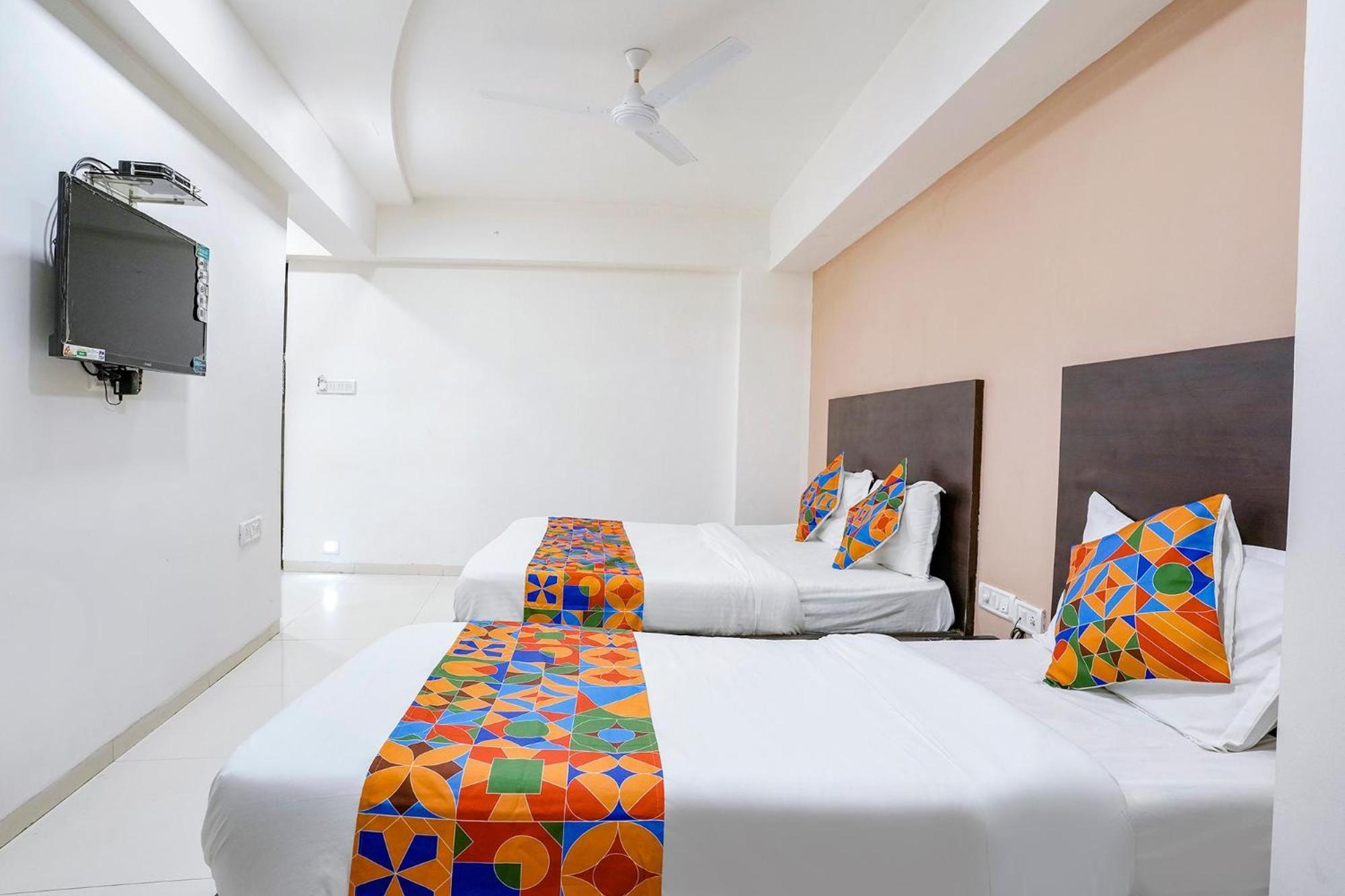 Fabhotel Kamran Residency Мумбаи Экстерьер фото